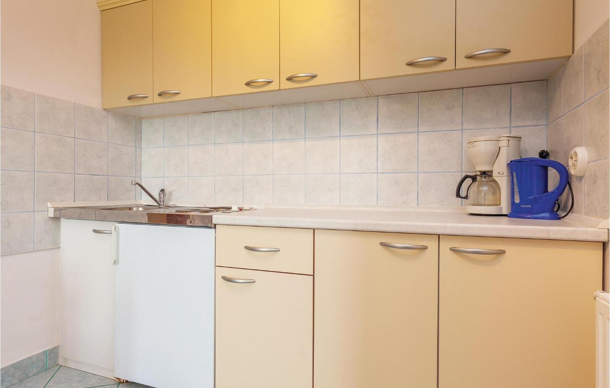 Stunning Apartment In Crikvenica With Wifi Exterior foto