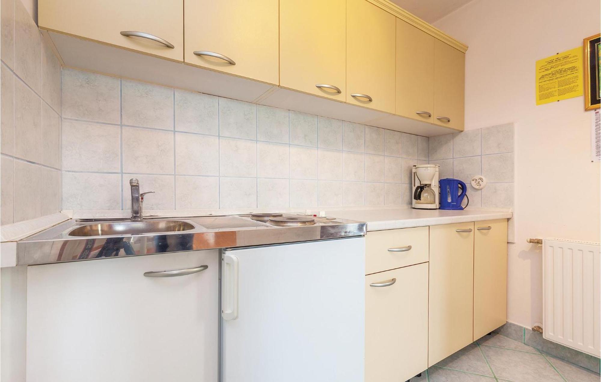 Stunning Apartment In Crikvenica With Wifi Exterior foto